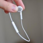 How to make an earphone