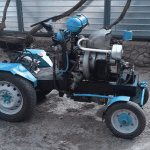 Do-it-yourself mini tractor with an Oka engine
