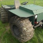 Green all-terrain vehicle-fracture 4x4